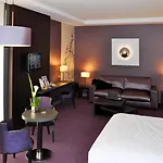 Mercure Centre 4*