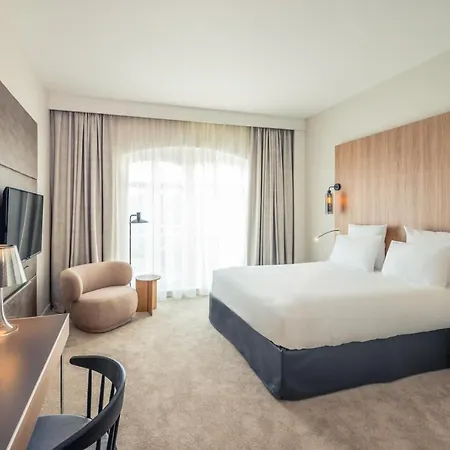 Mercure Centre 4*