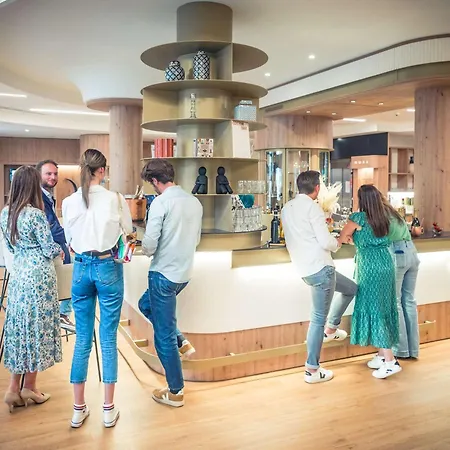 Mercure Centre מלון 4*