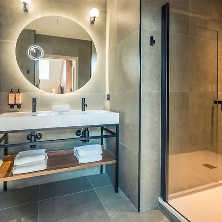 Mercure Centre מלון 4*