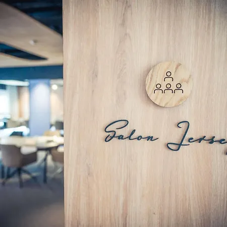 Szálloda Mercure Centre 4*