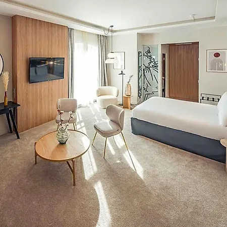 Mercure Centre 4*